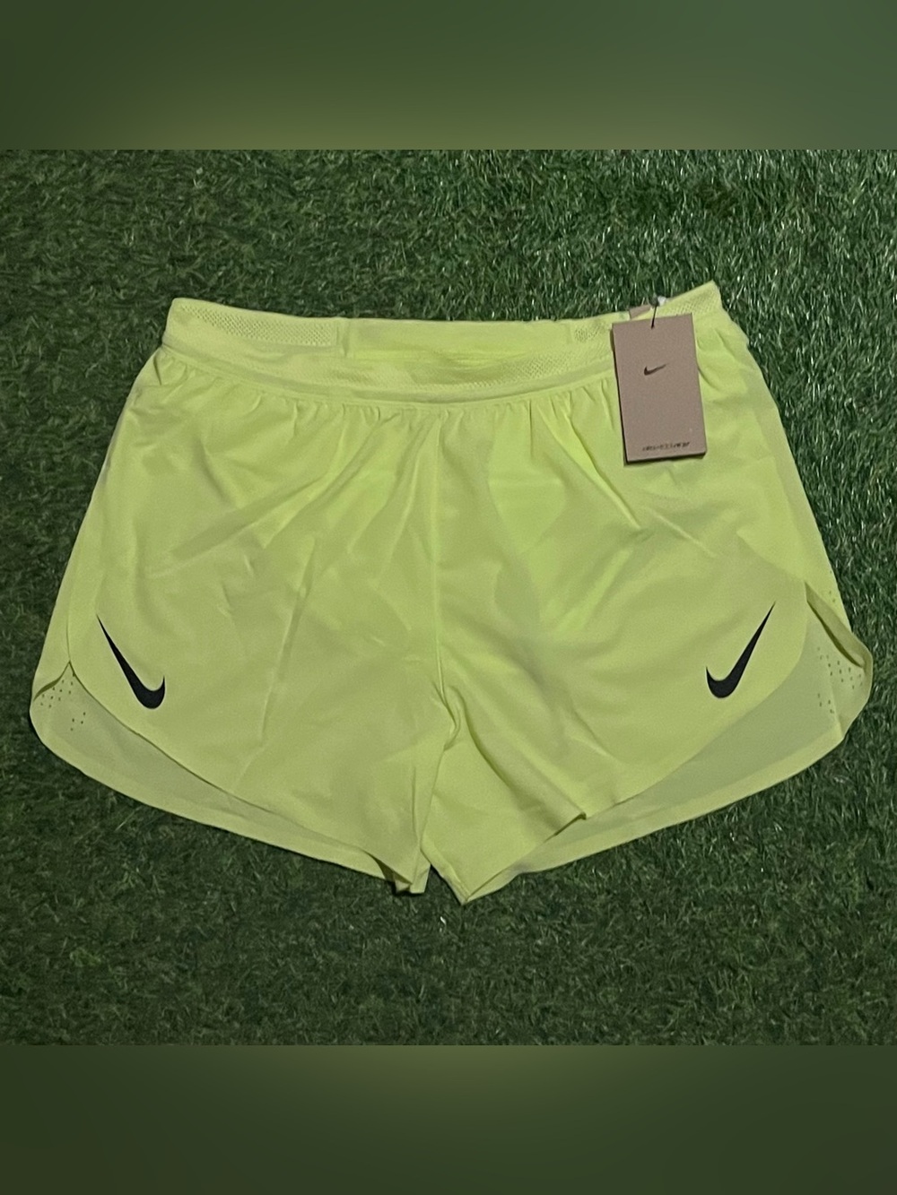 NWT Nike ADV AeroSwift Men’s M 4" Brief-Lined Running Shorts Lemon Yellow FN3352